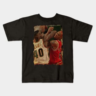 Shawn Kemp vs Dennis Rodman Vintage Kids T-Shirt